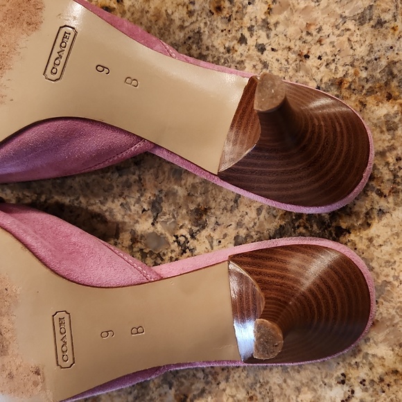 Coach Pink Suede Mule Sandals. Buckle - Picture 14 of 16